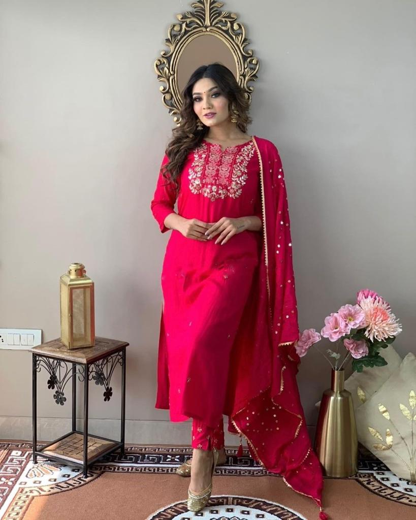 Women' Red Sequence Embroidery Kurta Set