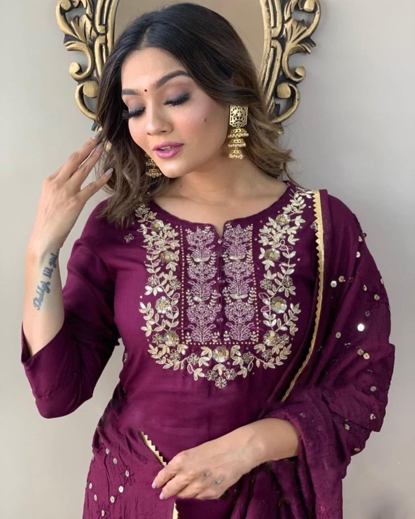 Women Purple Sequence Embroidery Kurta Set